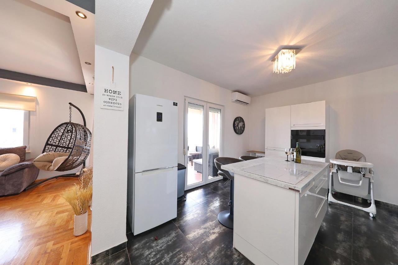 Apartman Nika Sa Jacuzzijem Ζαντάρ Εξωτερικό φωτογραφία